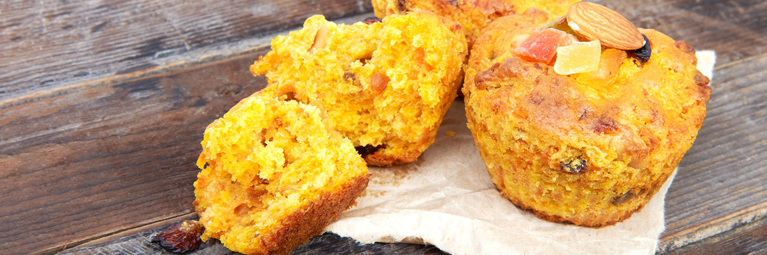 Carrot cupcakes with lemon and apple, nuts