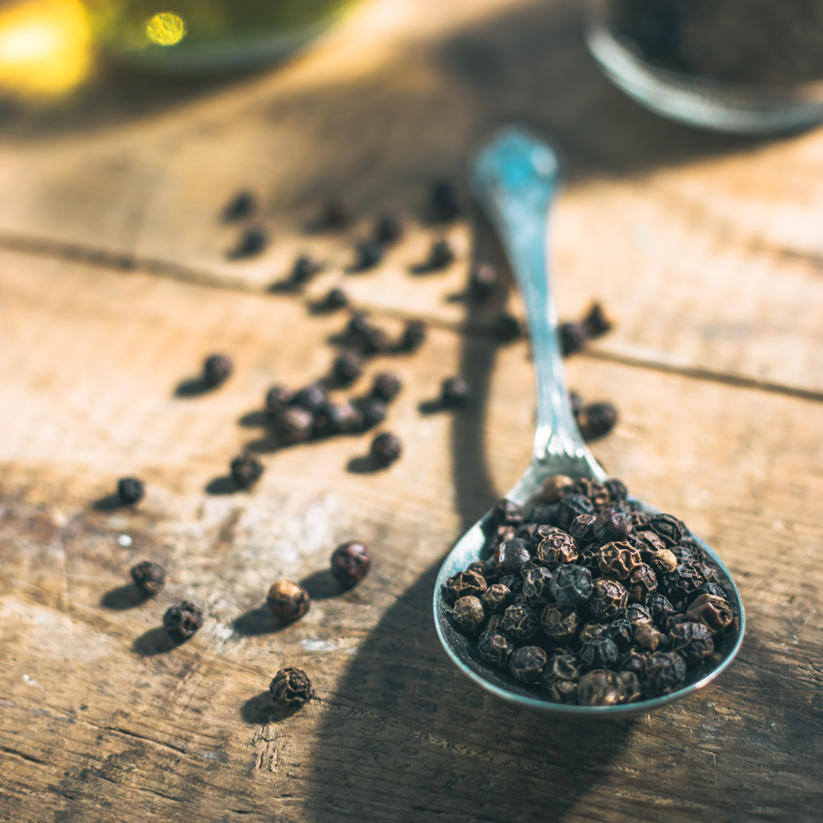 Pfeffer schwarz ganz (250g)